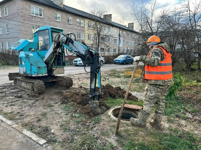 Более 1 км водопроводных сетей и 27 колодцев обновили в ?...