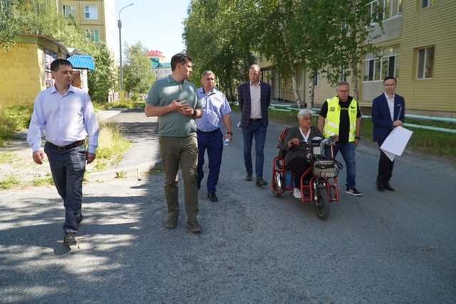 Устав обращаться и приглашать Главу города прогулятьс...