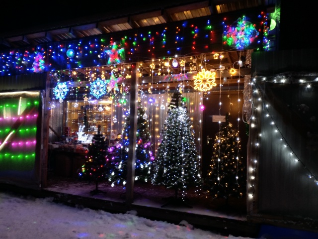 Весь новогодний ассортимент по прошлогодним ценам! Ка?...