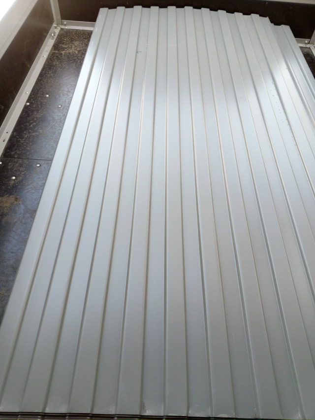 В продаже толстый
профильный окрашенный лист не конди?...