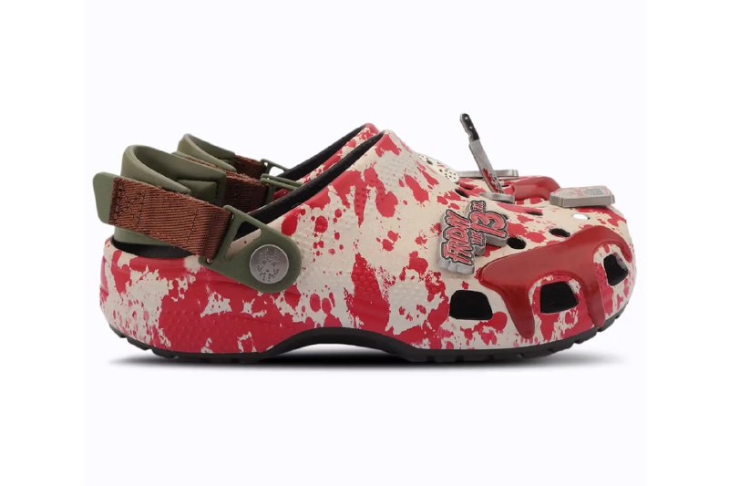 Crocs релизнули коллабу с... маньяками.
Фанаты ужастиков оценят:
— Джейсон Вурхиз в крови и с хок