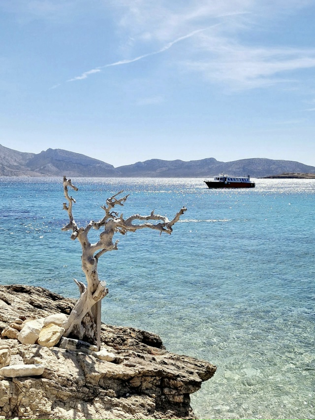 🌍 Куфониси — это остров, где время течёт так же медлен...