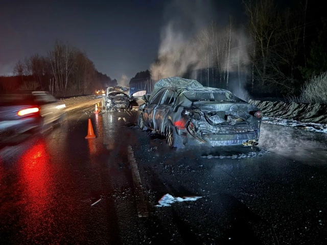 ‼️Серьёзная авария под Выксой: два автомобиля сгорел?...