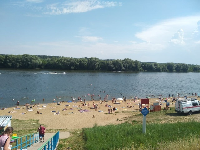 Обидно за Колычевский пляж. 🏖
Убого как-то. Все деньги...