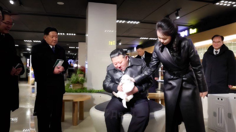 Пока весь мир погряз в войнах, самый страшный кровавый диктатор на планете отлично проводит время с