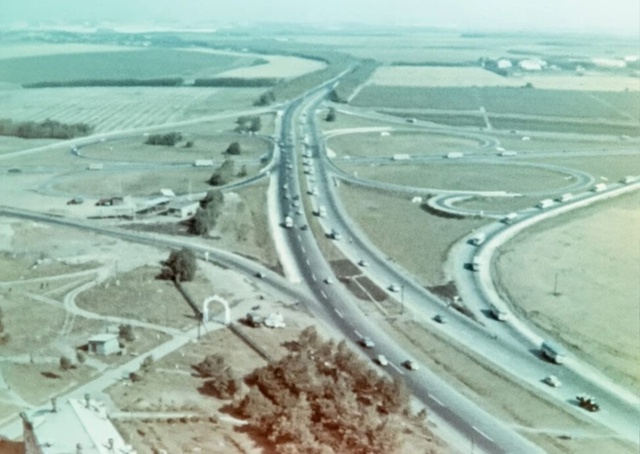 1967 год. Дорожная развязка Каширского шоссе и МКАД
Сель...