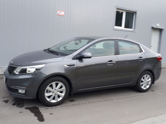 Выполняю пассажирские перевозки по России на легковой...