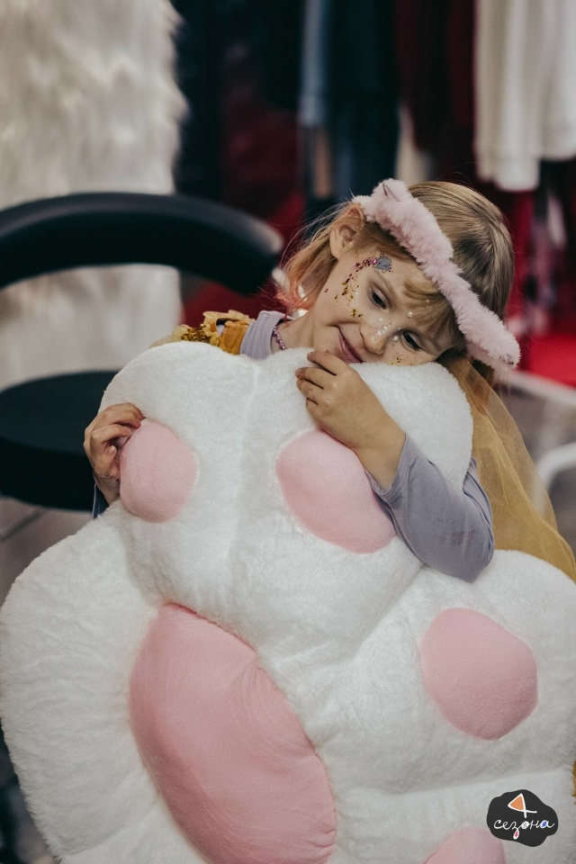 Неприступные или ласковые, пушистые или гладкие, сонны...