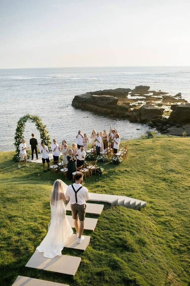 Добрый день.
Может у кого-то была свадьба на морском по?...