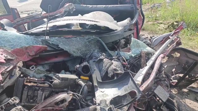 ‼️В Курской области в ДТП с тепловозом погибли 3 челов...