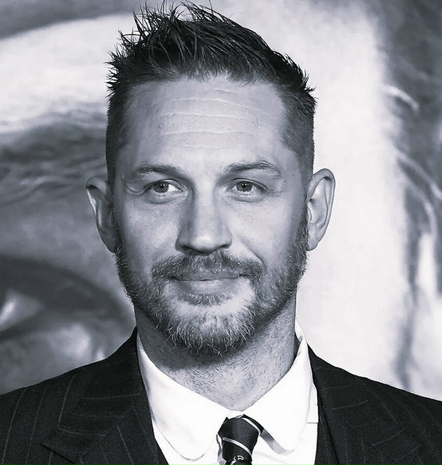 BCE XOTЯТ НАЙTИ ЖEHЩИНУ, KOTOPAЯ HE КУPИТ, HE УПOTPEБЛЯЕТ СПИРТНЫЕ HA...