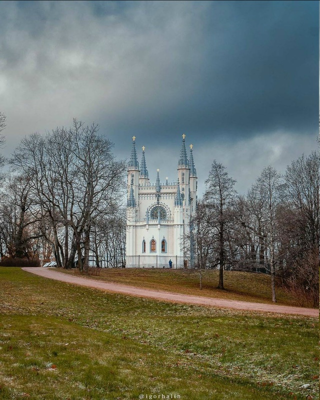 Готическая капелла в парке Александрия
В 1831–1833 годах ...