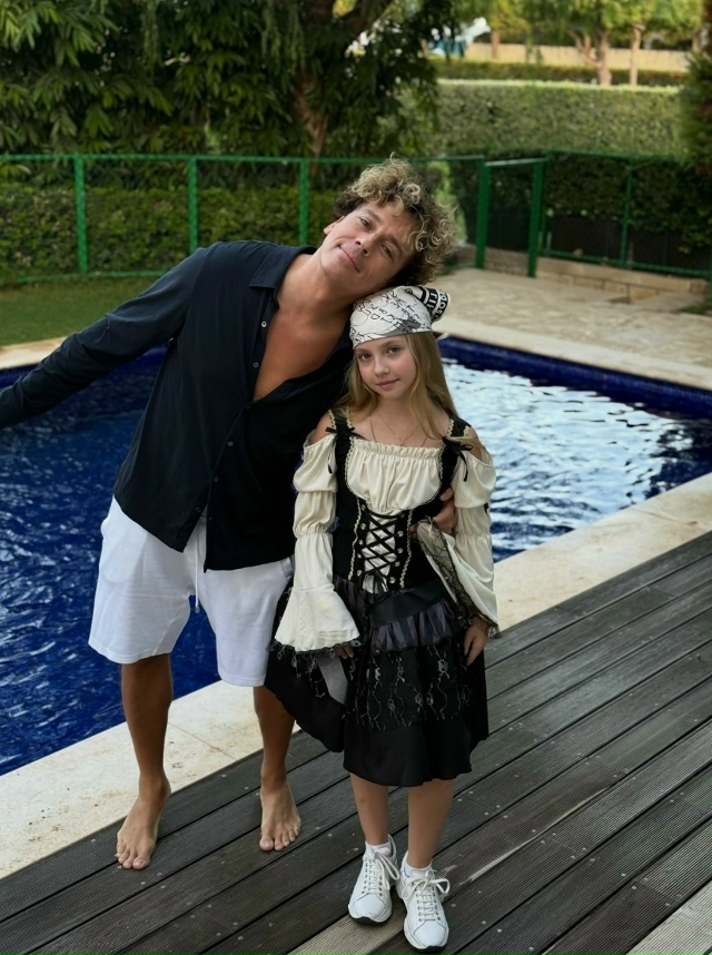 Иноагент Галкин опубликовал свежие фотографии с 12-лет?...