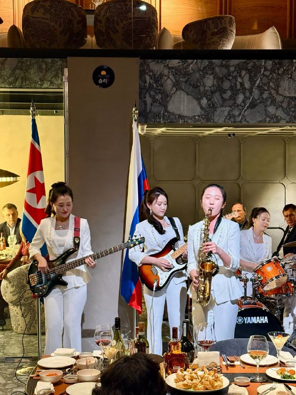 В Москве на месте магазина New Balance на Тверской открылся ещё один ресторан северокорейской кухни