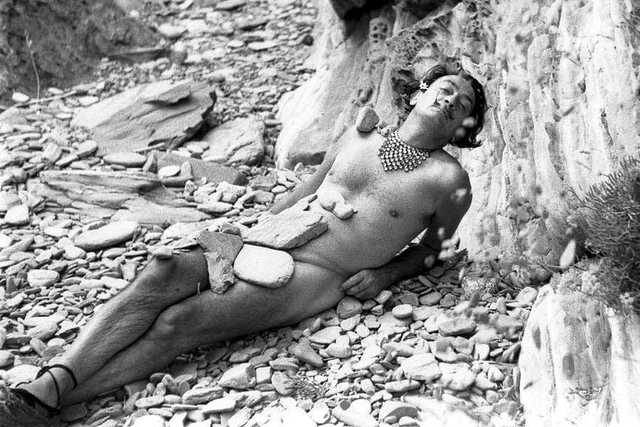 Сальвадор Дали был фешн-иконой за 70 лет до появления фе...