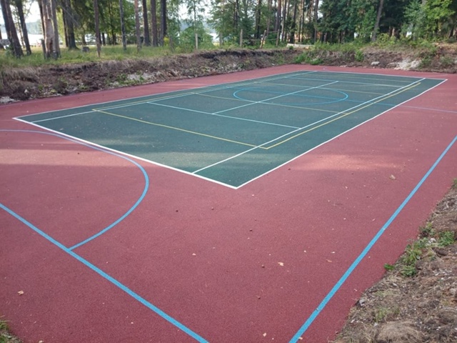 Укладка резиновой крошки, бесшовное резиновое покрыти...