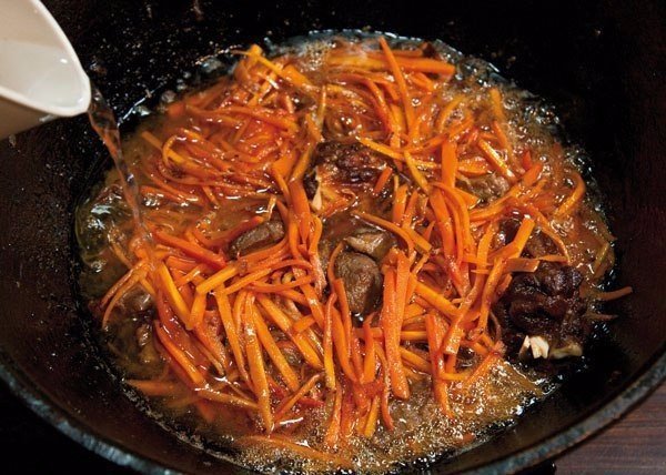 НАСТОЯЩИЙ ПЛОВ.
Ингредиенты:
Репчатый лук 100 г
Морковь...