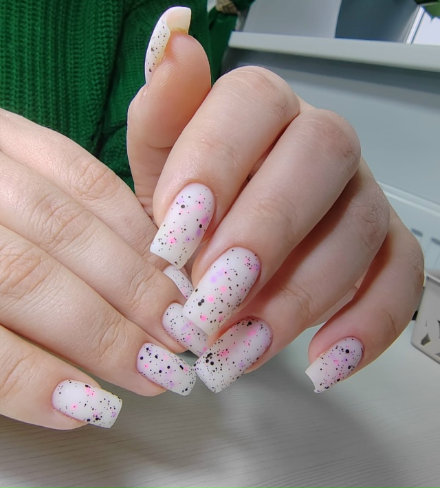 Что может быть приятнее нового маникюра?! Наверно толь?...