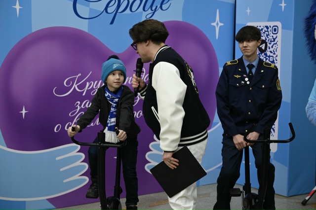 На станции «Адмиралтейская» установили велотренажеры...