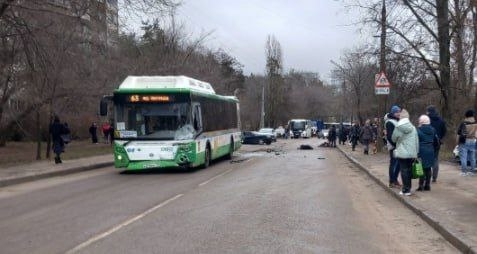 😰На улице 45-й Стрелковой Дивизии произошло ДТП с лета?...