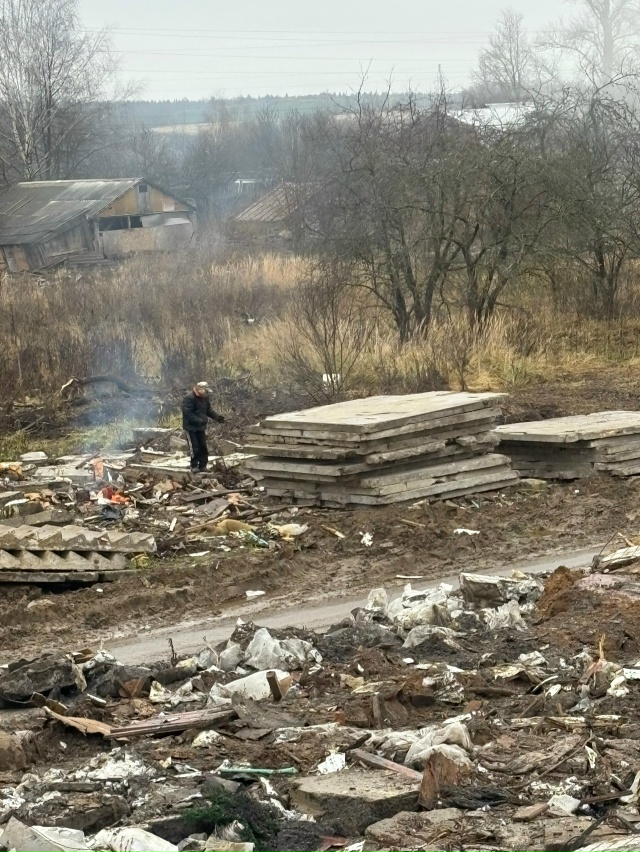 Уважаемая администрация,примите меры,сколько можно по...