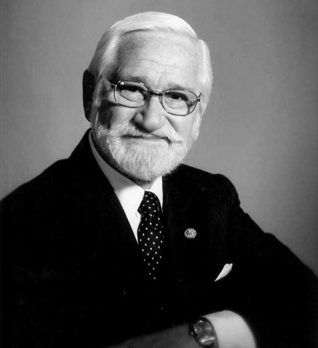 Альберт Брюс Сабин и его месть В 1957 году врач, который ...