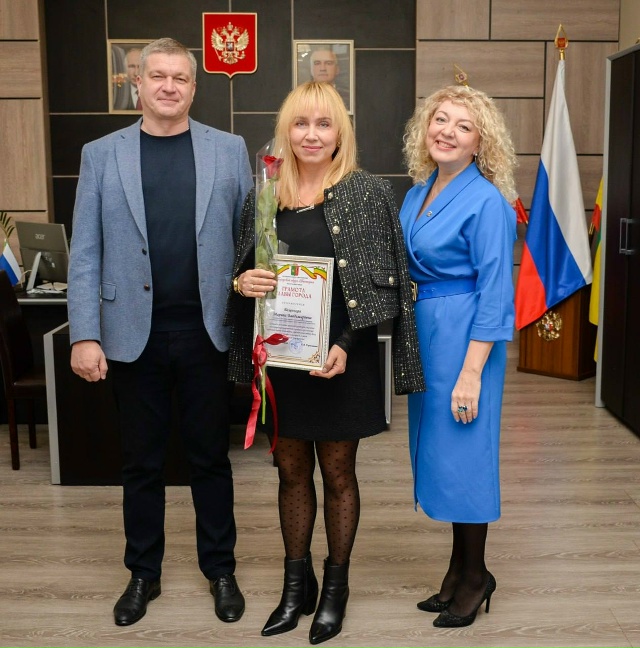 Сегодня рабочий день начался с поздравления с Днём юри...