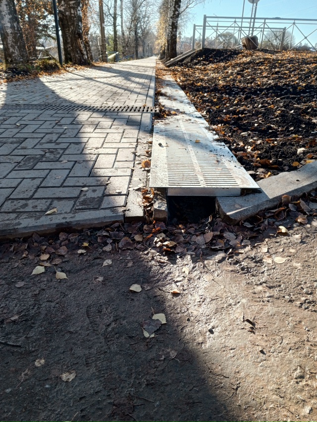 Однако...
вопрос по инженерным решениям на аллее.
Что бу...