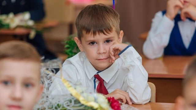 В России хотят на год сократить срок обучения в школе.
...