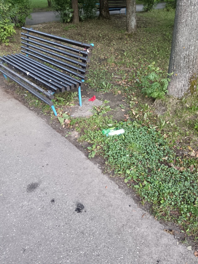 ⚡ С утра 26.07 в парке Дегтярева.
Сколько можно тва*ри? Ур...