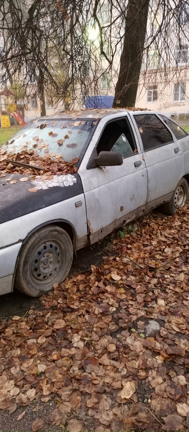 Просьба к владельцу машины : уберите, пожалуйста, её с ч...