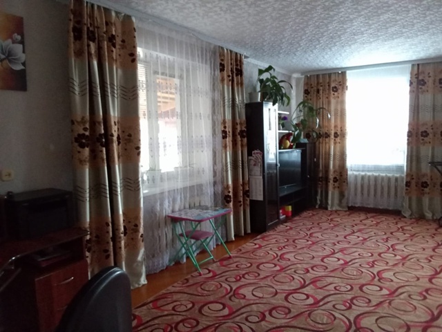 Продаем хороший дом в с. Добринка. У нас в поселке есть ?...