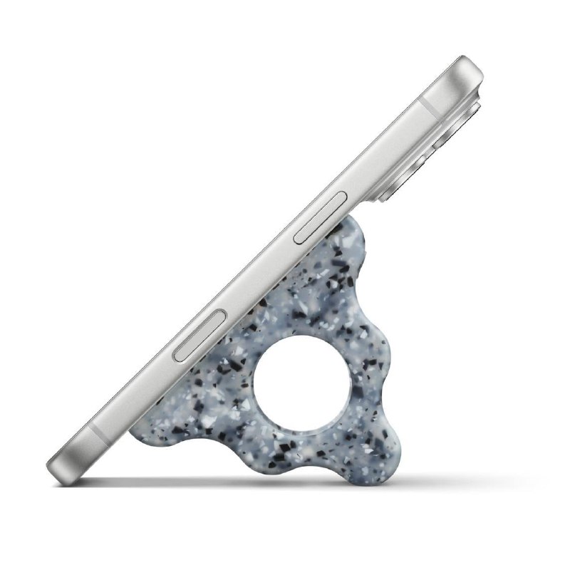 Apple представила кусок пластика за ~6 тыс. рублей и назвали это подставкой для iPhone.
Всё-равно