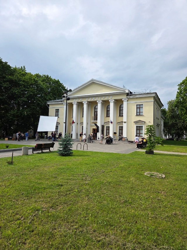 Дом культуры в Балашихе стал кинодекорацией
В объект...