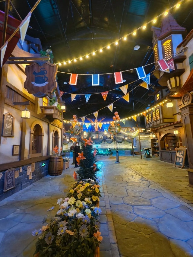 — Оказывается, в Universal Studio в Пекине есть свой настоящий...