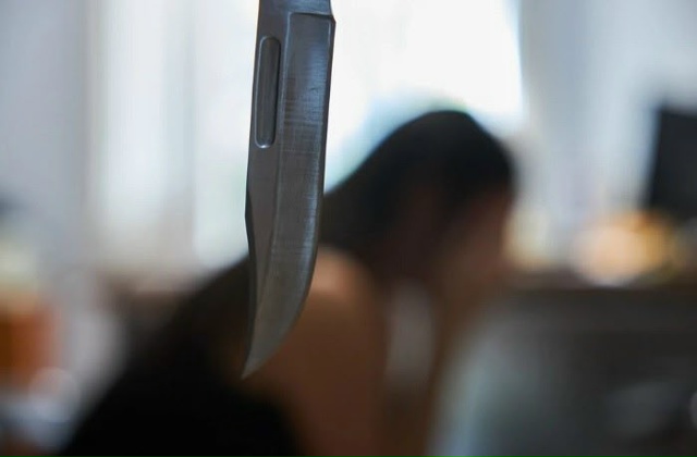 Девочка-подросток вместе с приятелем жестоко убила со?...