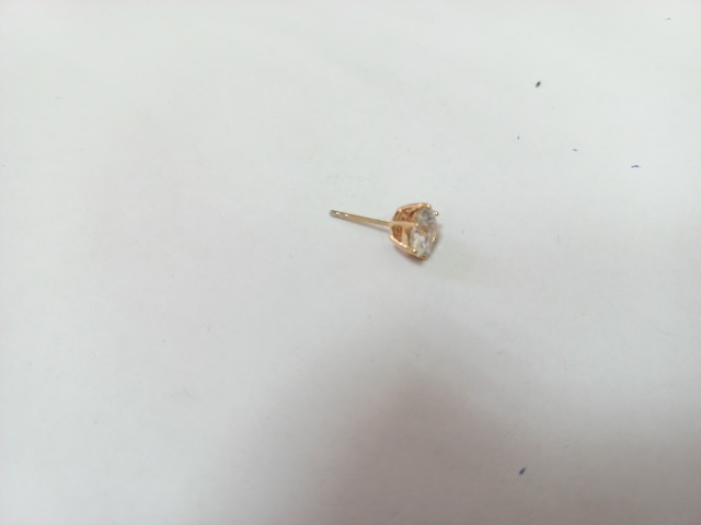 Найдена серьга,возле кабинета флюорографии по адресу ?...