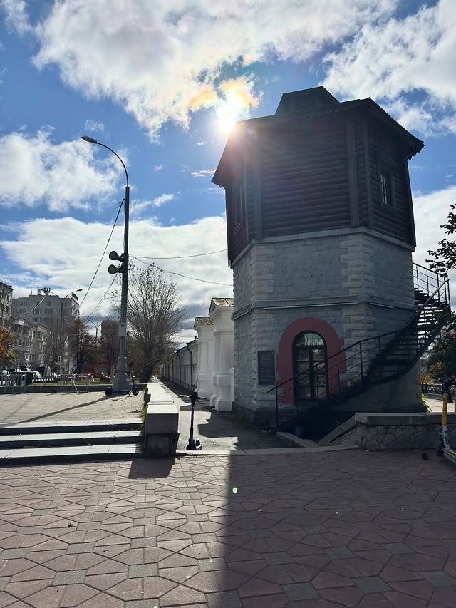 Солнечный денёк в столице Урала☀️