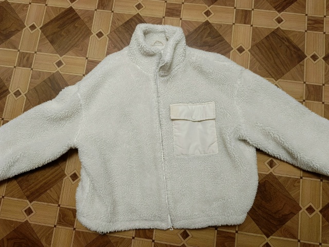 АДМИН,СРОЧНО!
Продам куртки,женские
1,2 фото-синяя,на кл?...