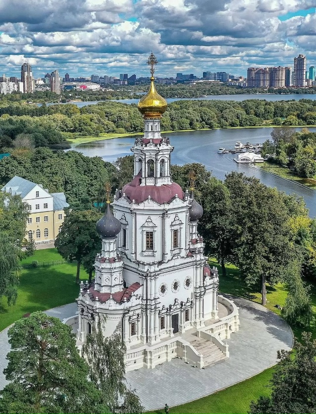 Москва🇷🇺