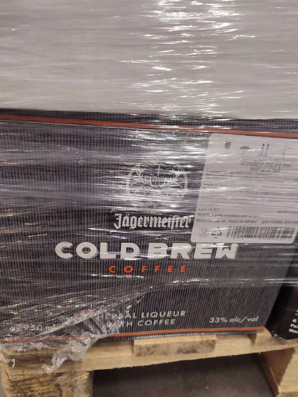 В российские магазины завезли кофейный Jägermeister
Ликёр подходит для шотов, коктейлей или добавле