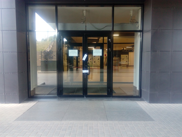 ❓ Кто помнит, что «Ковров Молл» закрывался? Анон