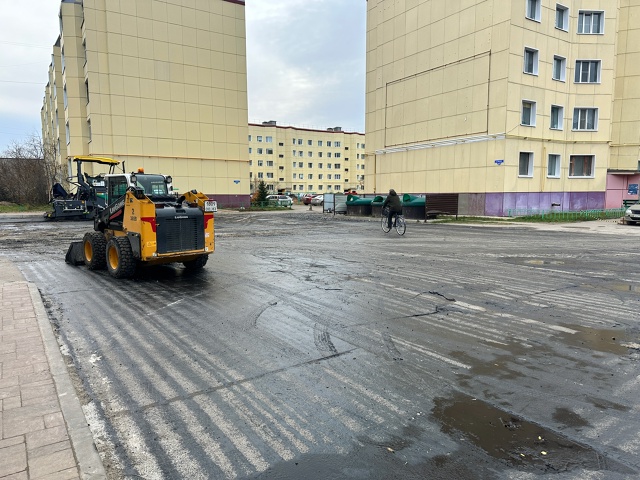 В Нарьян-Маре завершают сезон дорожных работ
На четыр?...