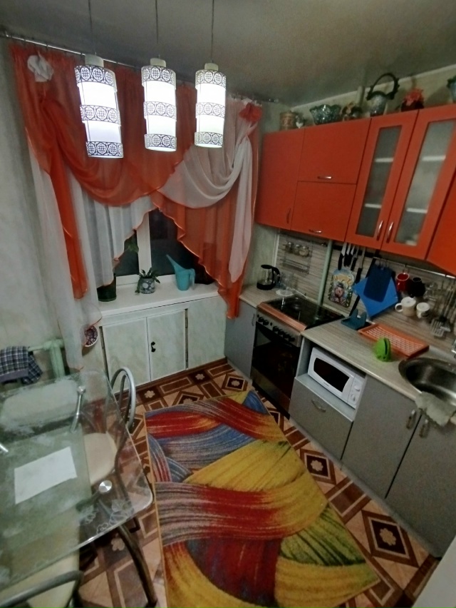 СДАМ 2- комнатную квартиру ПОСУТОЧНО.
ПИТКЯРАНТА , УЛ.ПО...