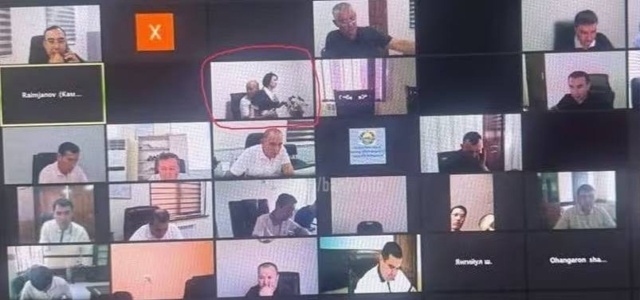 В Узбекистане чиновник из Министерства сокращения бед...
