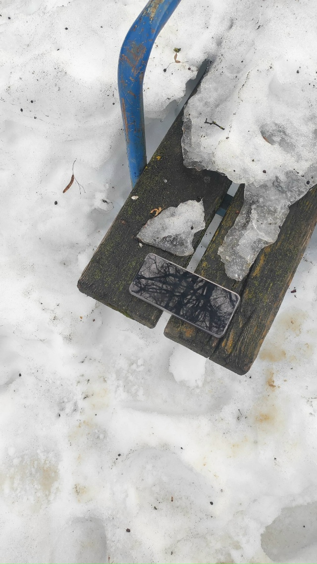 Здравствуйте, запостите анонимно, телефон лежит на пуш...