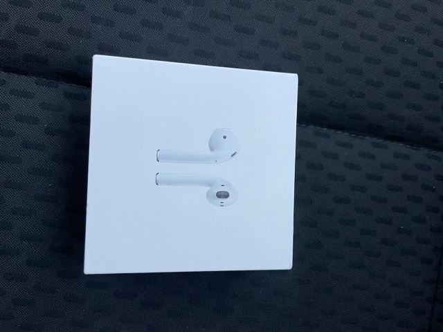 AirPods 2. Новые. 4 000₽ вопросы в личку.