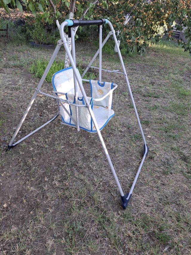 Анонимно. Продам детские качели.
Цена 1500руб.
Тел: 89033619426