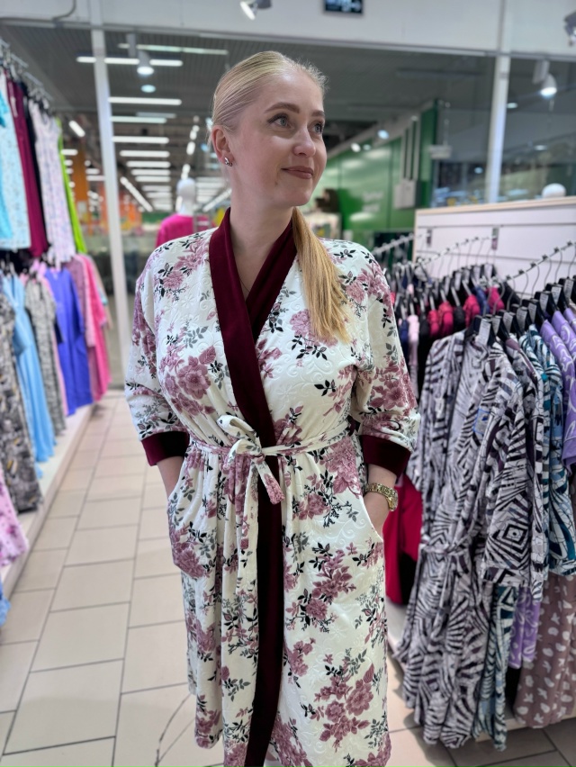 Нам так нравятся уютные халаты. В домашней обстановке ?...