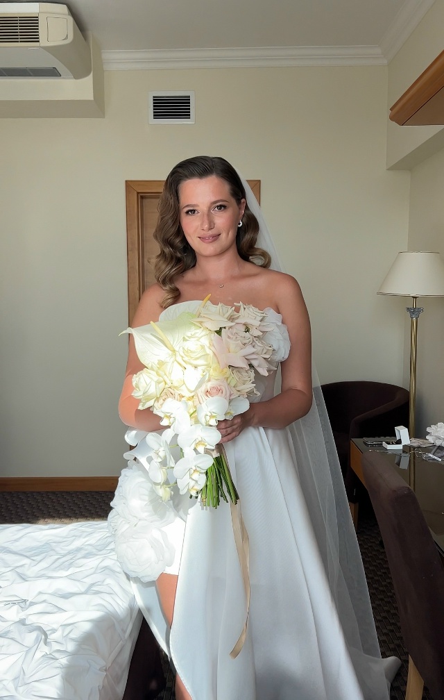 Девочки, тоже хочу поделиться с вами нашим днём свадьб?...